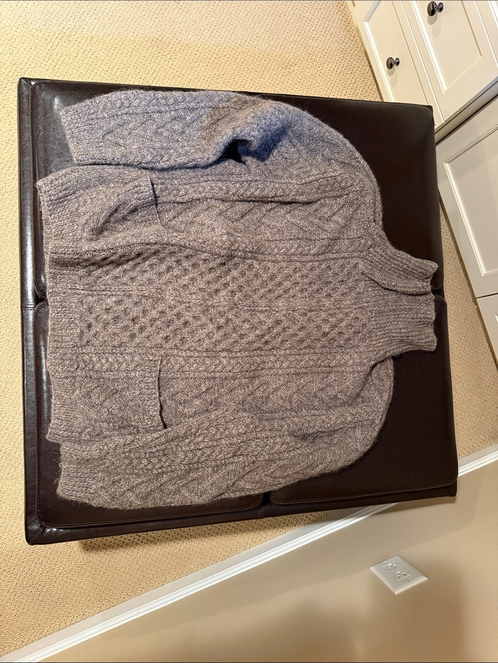 Gaeltarra 100% Pure New Wool Cable Knit Zipper Front Sweater with Pockets.